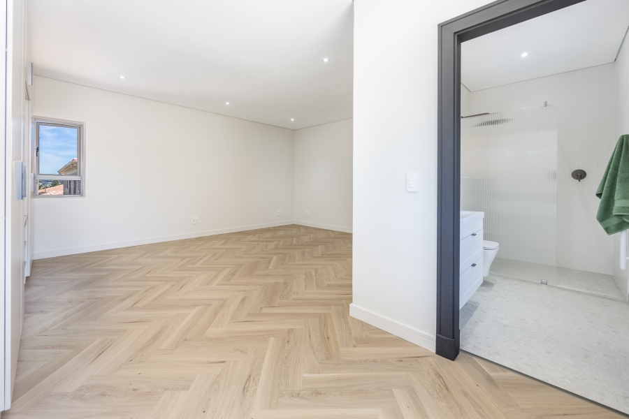 4 Bedroom Property for Sale in Vierlanden Western Cape